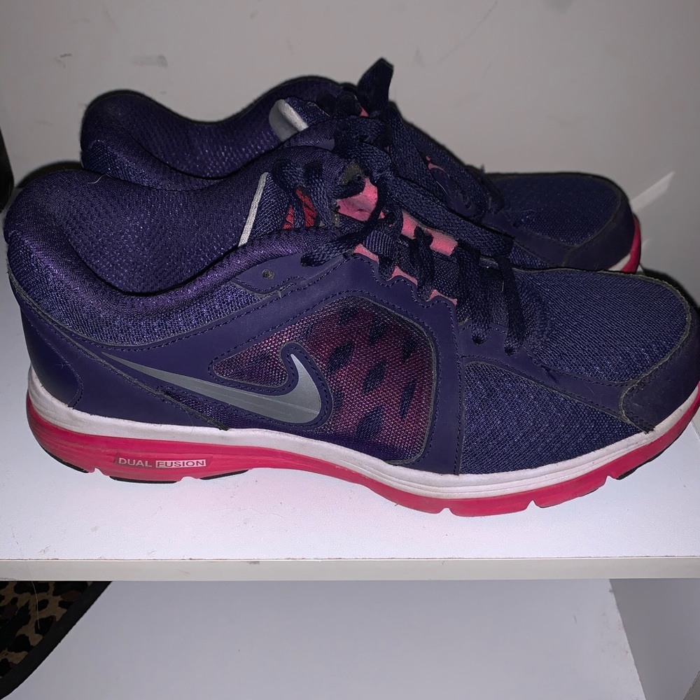 Women’s Nike athletic shoes